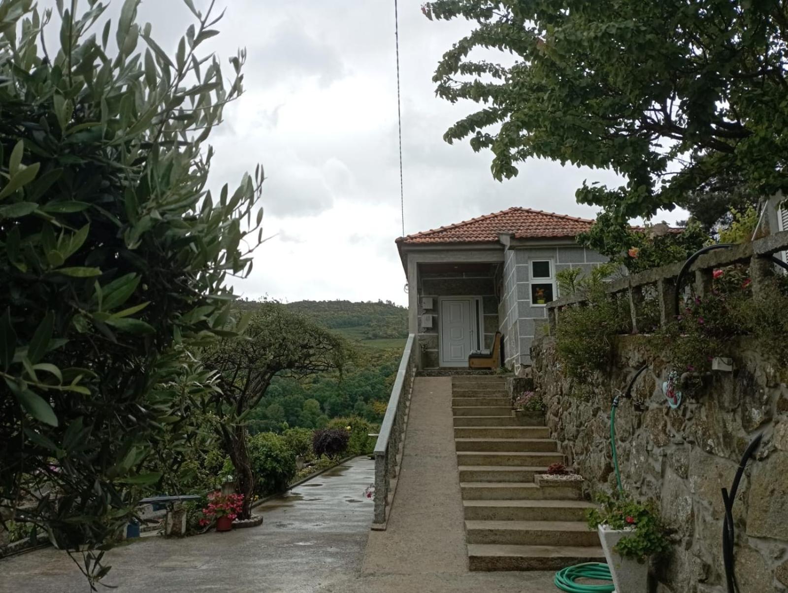 Casa Leiras * Loivos da Ribeira